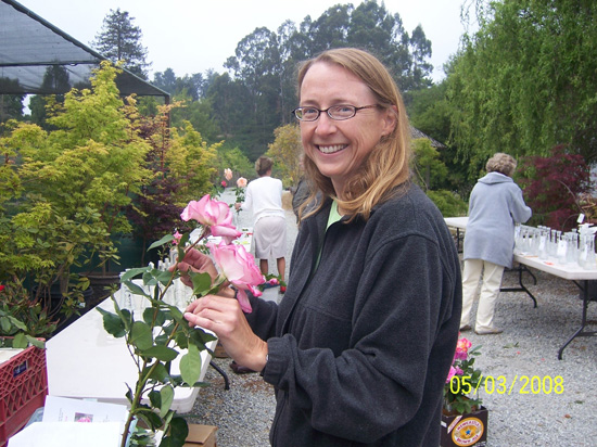 Exhibitors at Rose Show 005
